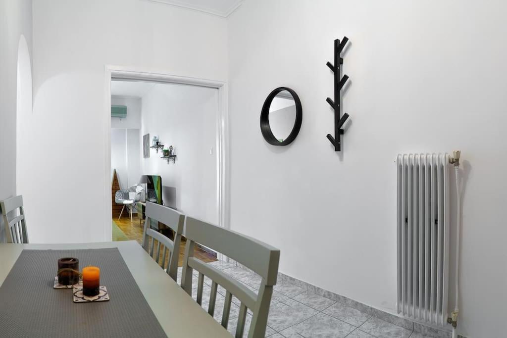 4 Family And Friends - Acropolis View Apartamento Atenas Exterior foto